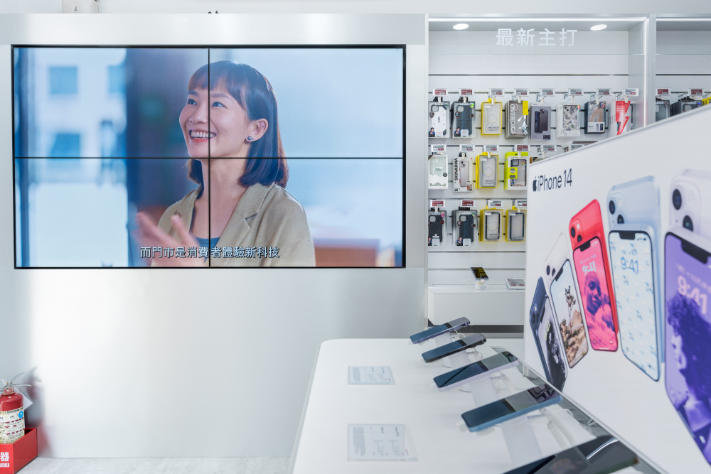 With one of its biaxial transformation strategies, "Go Vertical," HaoBo deepens its applications in vertical markets, such as replacing traditional posters with high-quality displays, creating paperless new retail environments, and providing consumers with high quality digital experiences.